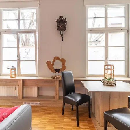Schwarzwaldzimmer & Schwarzwald Design Homestay Rottweil